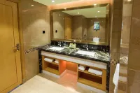 March Flower International Hotel Hotels in Hechi