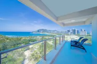 Coconut Wind Island Family Vacation Apartment (Sanya Dadonghai Half Mountain Peninsula Branch) - Condos
