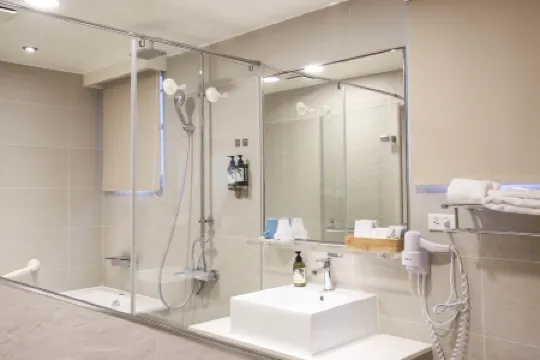 Dandy Hotel (Daan Park)