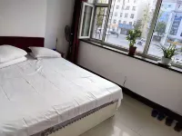 Dehui Daqian Fashion Hotel