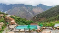 Tiger Leaping Gorge yachajiao Manor - สระว่ายน้ำแบบอินฟินิตี้