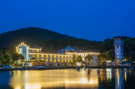 Floral Hotel·Wuxi Yangshan taoyuan Hotel Отели рядом с достопримечательностью «Wuxi College of Vocational Technology (Qian'ou Road)»