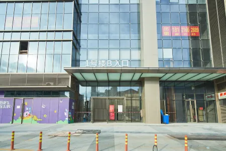 Zhaixiaozhu LOFT Designer Hotel Apartment (Huai'an Golden Center Wanda Plaza)