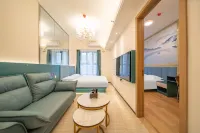 Paluo Cinema Apartment (Pingyin Passenger Transport Center Shop)