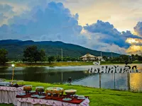 Green Lake Resort Hotels near San Phi Suea
