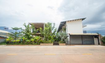 Phan NaTa Apartment