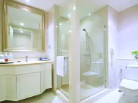 Centre Point Plus Hotel Silom Hotels near Chao Phraya River