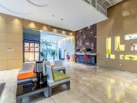 Ibis Hotel (Yangzhou Wenchang Pavilion) فنادق في يانغجَو