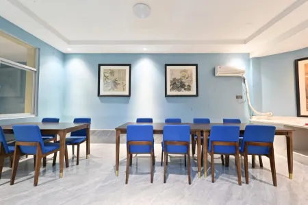 Jasmine·Manju Secret Garden Hotel (Taihe Xiyang Middle Road) Отели рядом с достопримечательностью «Taihe Gymnasium»