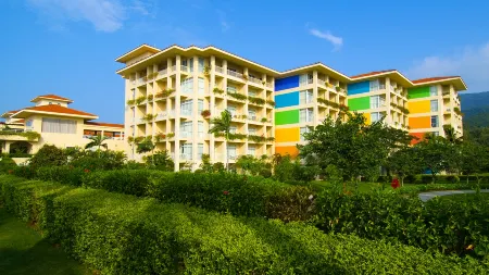 Resort Golden Palm