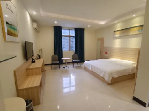 Xinxin Business Hotel (Qinzhougang Plaza Branch) Hotels near Seventy-two Waterways