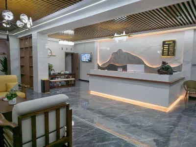 Alxa Zuoqi Jilan Taiyixin Business Hotel Các khách sạn gần Jilantai Gongyong Station