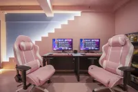 Bobi Xiong E-sports Hotel (Changde Happy City Shop)