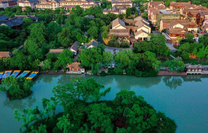 Blossom House Yangzhou Lakeside
