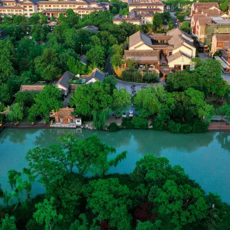 Blossom House Yangzhou Lakeside