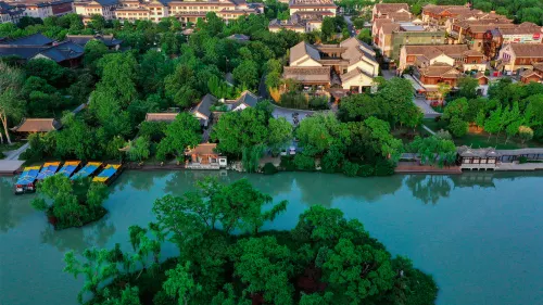 Blossom House Yangzhou Lakeside - Romantic