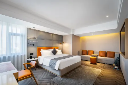 Meilan Hotel (Tongliao Mingren Street Railway Station Branch)