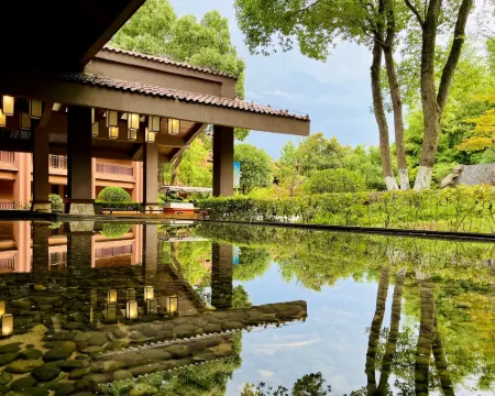 Springs Resort Hotels in Chibi