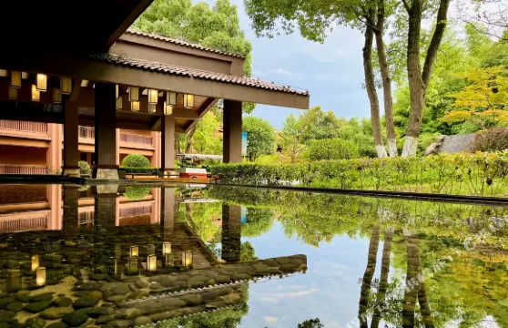 赤壁春泉莊酒店