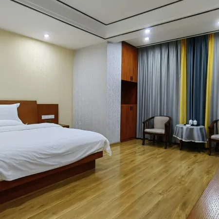Longquan Junhe Hotel
