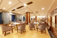 Futianhai Holiday Light Luxury Hotel