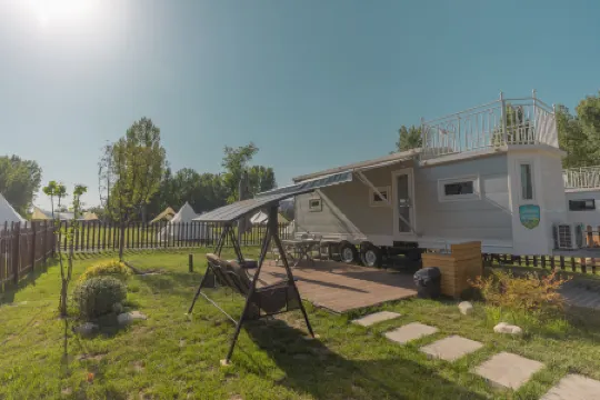 Luye · Taiyi Posthouse RV Camping Park Отели рядом с достопримечательностью «Xi'an Fanyi University (East Area)»