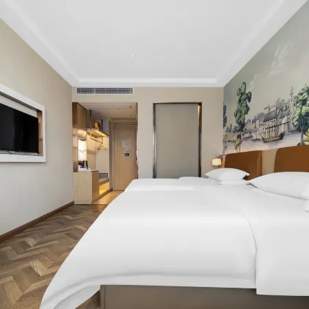 Vienna Hotel Honghu Aiguo Road Branch