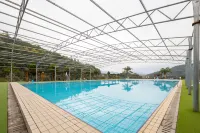 Pingyang Linggen Shanshuijian Homestay - 수영장