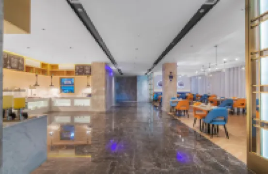 Zhaotong Kyriad Marvelous Hotel (Ancient City Financial Center Branch)