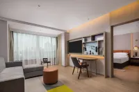 Home2 Suites by Hilton Beijing West Railway Station Hotels near Beijing West Railway Station