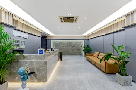 Yunlai Four Seasons Hotel (Ma'anshan High-speed Railway East Station) Отели рядом с достопримечательностью «Спортивный зал Ма Яшань»