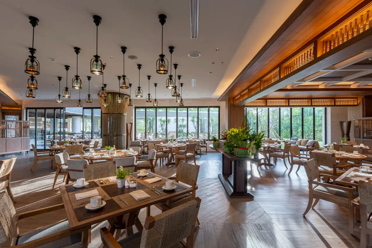 아야나 세구라의 메인 다이닝 카랑 레스토랑