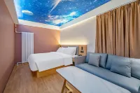 Starway Hotel (Shijiazhuang Zhonghua Beidajie Xinbai Square) Hôtels à : Shijiazhuang
