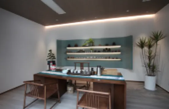 Xinyang Maojian Hotel