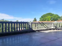 Yujia Famous Garden Homestay