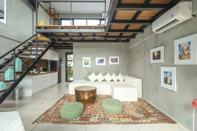 Canggu 2Plex Managed by CPM Bali Hotel dekat Universitas Tabanan ᬉᬦᬶᬧᬾᬃᬲᬶᬢᬲ᭄ ᬢᬩᬦᬦ᭄᭟