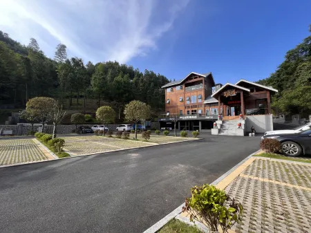 Yunxianlou Отели рядом с достопримечательностью «Longquan Cave»