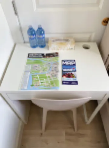 安心民宿-近温哥華機場和天車站