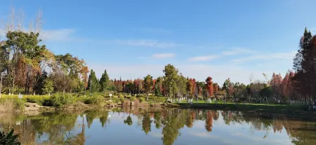 Bailu Homestay (Dianchi Lake)