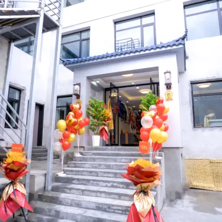 Hotels in Xiahe Zangbala Отели в г. Сяхэ