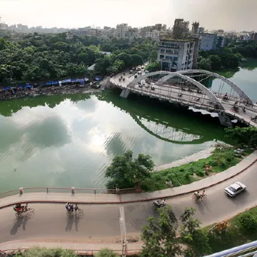 Lakeshore Grand Hotel