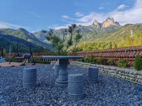 Yunshanying B&B (Tianzhushan Scenic Area Branch)