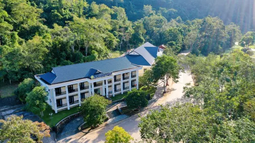 A member of Saigontourist Group Hotel di Khang Ninh
