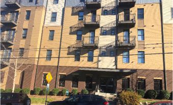 CozySuites Music Row