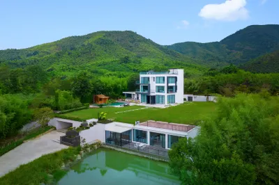 Nanya Flower Sea Swimming Pool Mountain Villa Hôtels à proximité de la Gare de Deqing West