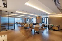 Homeinn Plus Hotel (Aksu Jiefangbei Road Airport) - spa