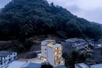 YAN DANG GUAN SHAN HOTEL Hotels near The Jingming Valley Scenic Area of Yandang Mountains