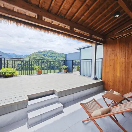 She County Yunshang Yiju Homestay (Xin'anjiang Landscape Gallery Scenic Area)