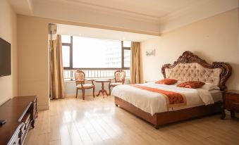 Qingdao Xuerongrong Apartment (Rongchuangmao Chaoyangshan Subway Station)