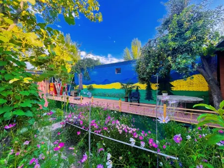 Huocheng Laipeng Homestay